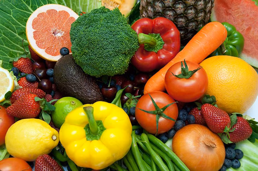 Mỗi bữa ăn đều nên bổ sung nhiều rau, đặc biệt là một số loại rau có tác dụng chống ung thư. (Ảnh: ITN)