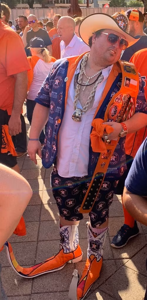 Anh nổi thứ hai không ai đứng thứ nhất.