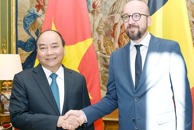 Thủ tướng Nguyễn Xuân Phúc hội đàm với Thủ tướng Bỉ Charles Michel