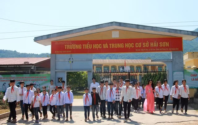 Mỗi ngày đến trường với cả thầy và trò thực sự là một ngày vui