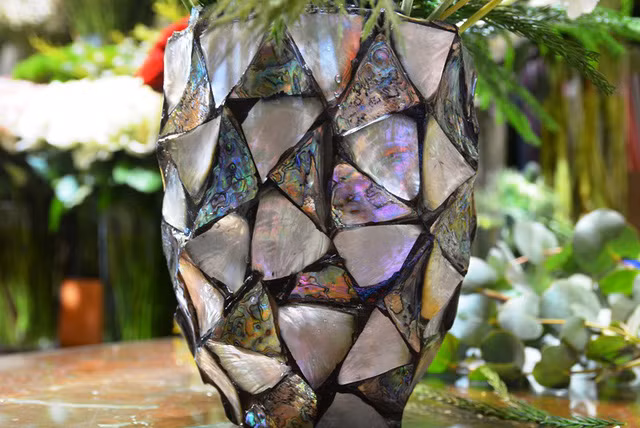 Thị trường quà tặng 20/10: Xuất hiện nhiều loại hoa có tên... “lạ hoắc“