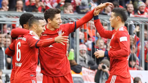 Bayern giành ngôi đầu: Hùm xám đích thực là đây!