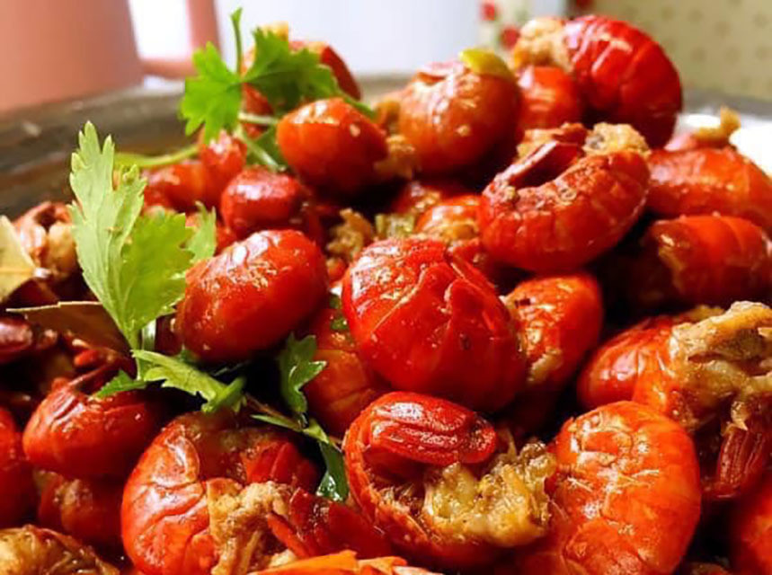 Loại tôm này trở thành món ăn khoái khẩu của nhiều gia đình. Đuôi tôm hùm đất, 100% hàng Trung Quốc, giá siêu rẻ ngập thị trường