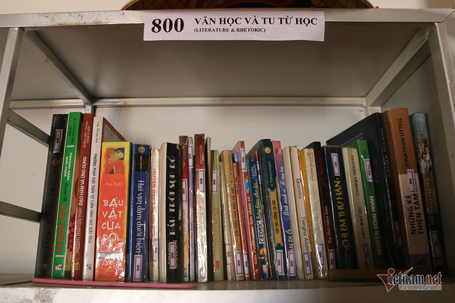 3 người đàn ông góp sức mở thư viện hàng nghìn cuốn sách cho học sinh nghèo