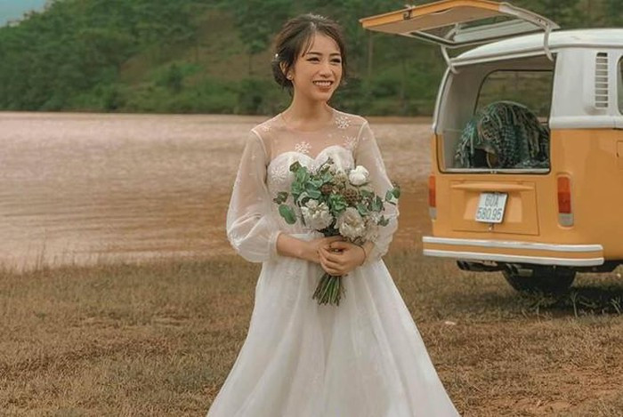 Thú chơi đồ hiệu, xe xịn của "chồng sắp cưới" con gái Minh Nhựa ảnh 17