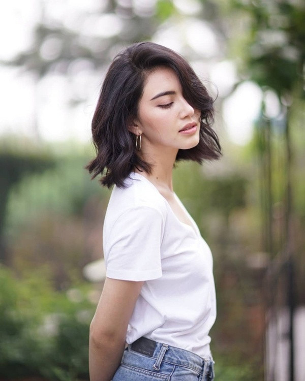 Ngoài mỹ nhân ""Chiếc lá bay"", đây là những người đẹp có gu thời trang chất ngất của Thái Lan ảnh 7 Ngoài mỹ nhân