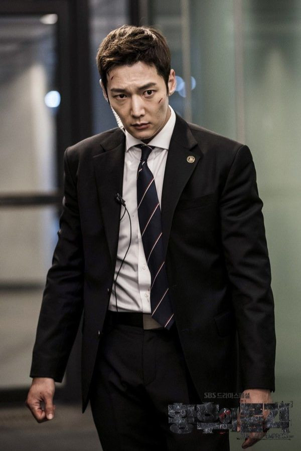 9 mỹ nam vạn người mê trên màn ảnh truyền hình Hàn Quốc 2019 ảnh 15