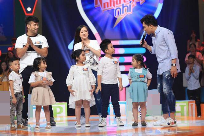 &#34;cau be biet tuot” minh khang bao lan gay bao truyen hinh, khien mc &#34;cung hong&#34; gio ra sao? - 10