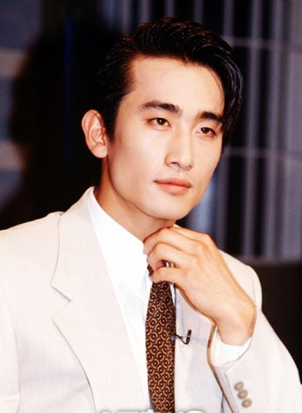 Bi kịch của dàn diễn viên “Ước mơ vươn tới một ngôi sao”: Nam chính cận kề cái chết, nữ chính tự tử ảnh 14 Bi kịch của dàn diễn viên “Ước mơ vươn tới một ngôi sao”: Nam chính cận kề cái chết, nữ chính tự tử ảnh 14