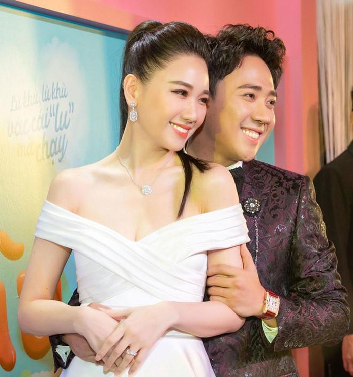 Cận cảnh bộ sưu tập cài áo hàng hiệu của Trấn Thành ảnh 8 Cận cảnh bộ sưu tập cài áo hàng hiệu của Trấn Thành ảnh 8