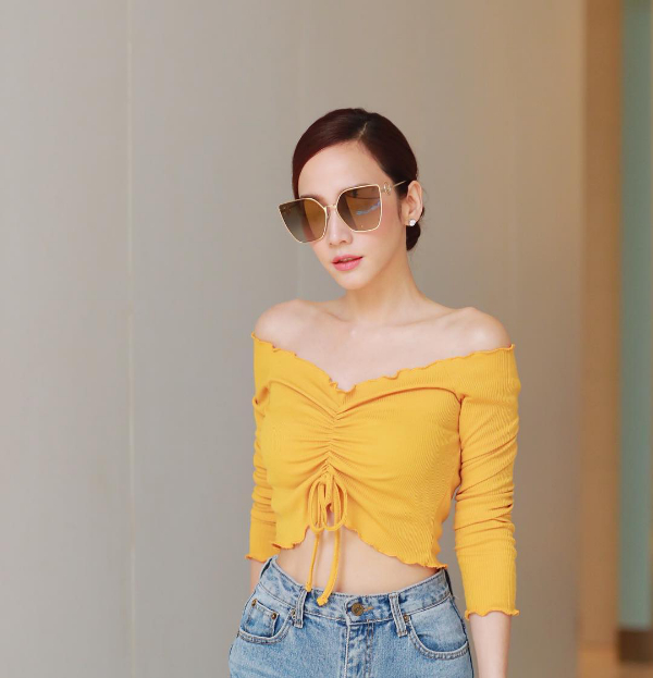 Ngoài mỹ nhân ""Chiếc lá bay"", đây là những người đẹp có gu thời trang chất ngất của Thái Lan ảnh 20 Ngoài mỹ nhân