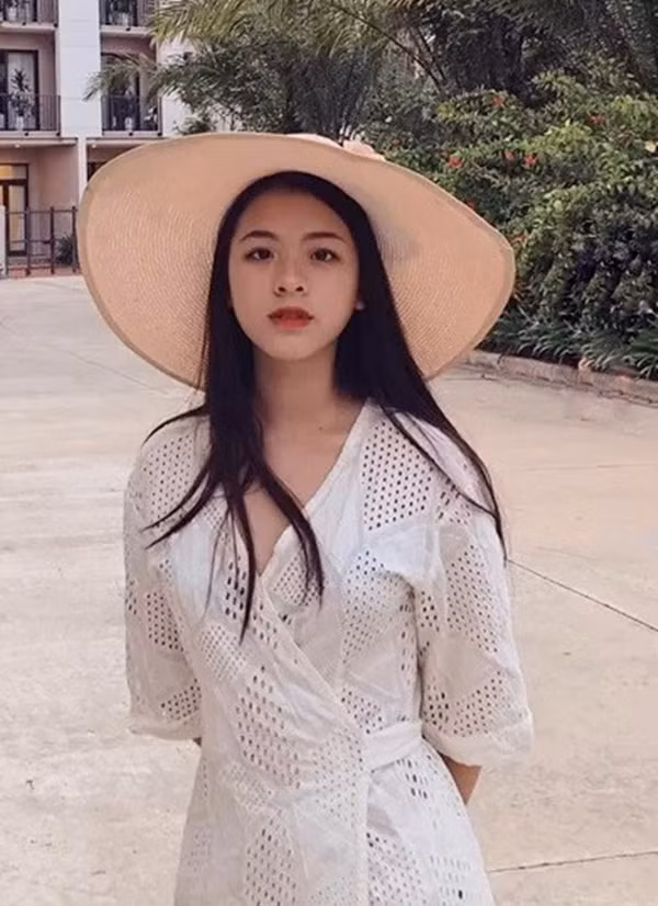 Ngỡ ngàng với diện mạo xinh đẹp của các ái nữ nhà sao Việt: Toàn là những mỹ nhân hàng đầu, sở hữu cuộc sống sang chảnh ai cũng ghen tị-21