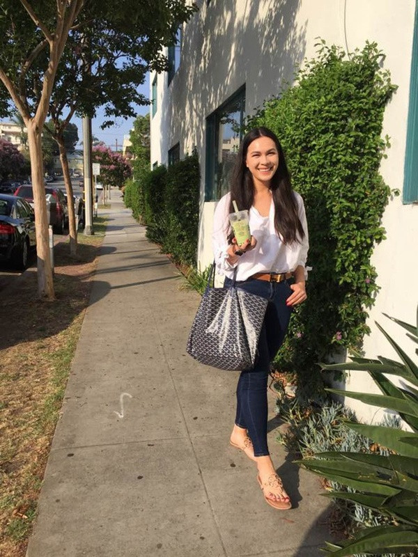 Diện mạo xinh đẹp của các ái nữ nhà sao Việt: Toàn mỹ nhân hàng đầu, sở hữu cuộc sống sang chảnh ảnh 13 Ngỡ ngàng với diện mạo xinh đẹp của các ái nữ nhà sao Việt: Toàn là những mỹ nhân hàng đầu, sở hữu cuộc sống sang chảnh ai cũng ghen tị-13