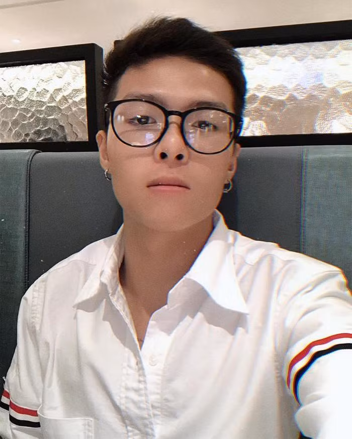 Thú chơi đồ hiệu, xe xịn của "chồng sắp cưới" con gái Minh Nhựa ảnh 3