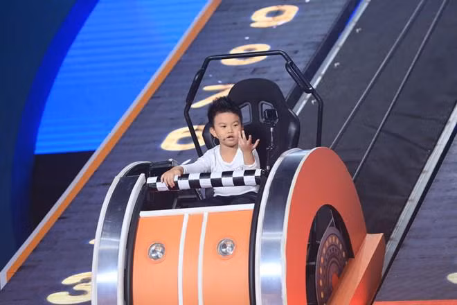 “Cậu bé biết tuốt” Minh Khang từng khiến MC “đứng hình” giờ ra sao? ảnh 6