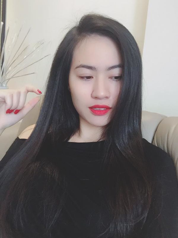 Bạn gái tin đồn mới của Quang Hải: Gương mặt già dặn nhưng ăn đứt Nhật Lê bởi body nóng bỏng, thần thái sang chảnh ảnh 1