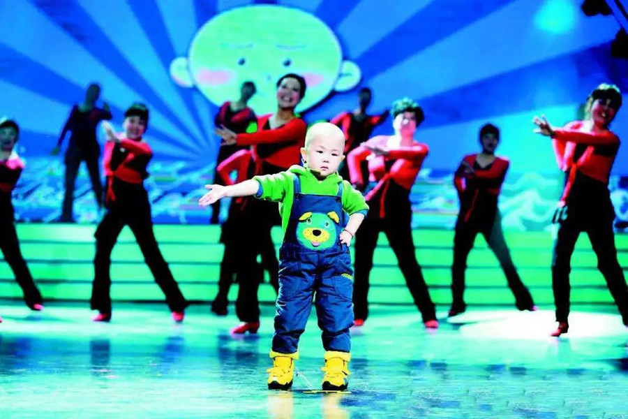 "Thần đồng Trung Quốc kiếm hàng nghìn USD/năm": Hối hận vì bỏ học, mải kiếm tiền ảnh 2