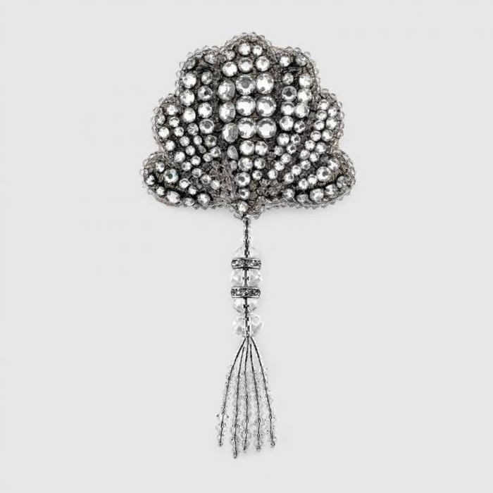 Cận cảnh bộ sưu tập cài áo hàng hiệu của Trấn Thành ảnh 10 Cận cảnh bộ sưu tập cài áo hàng hiệu của Trấn Thành ảnh 10