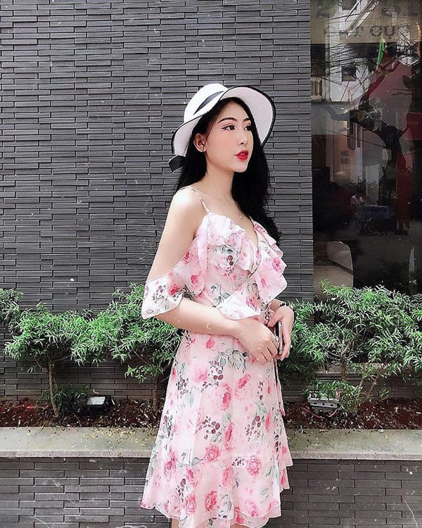 Nhan sắc nữ diễn viên 10X chỉ thấy lưng không thấy mặt xuất hiện 3s trong Về nhà đi con - Ảnh 6. Nhan sắc nữ diễn viên 10X chỉ thấy lưng không thấy mặt xuất hiện 3s trong Về nhà đi con - Ảnh 6.