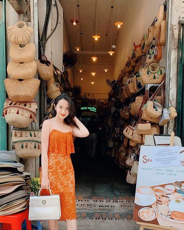 Choáng với thú chơi túi hàng hiệu của hội ái nữ đại gia Việt ảnh 9 hoi ai nu dai gia viet thay tui hieu nhu gio di cho: em chong ha tang chua la nhat! - 10