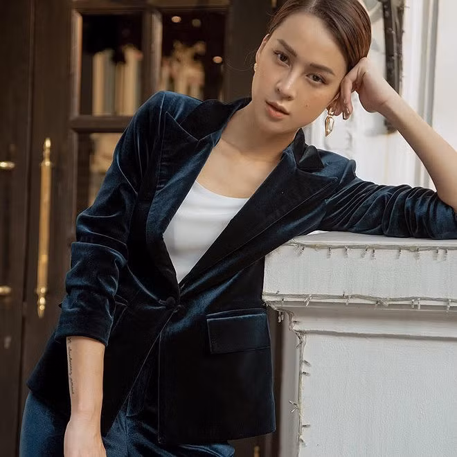 Ba cựu học sinh THPT Chu Văn An nổi tiếng giới trẻ: MC, hot girl đủ cả - ảnh 8