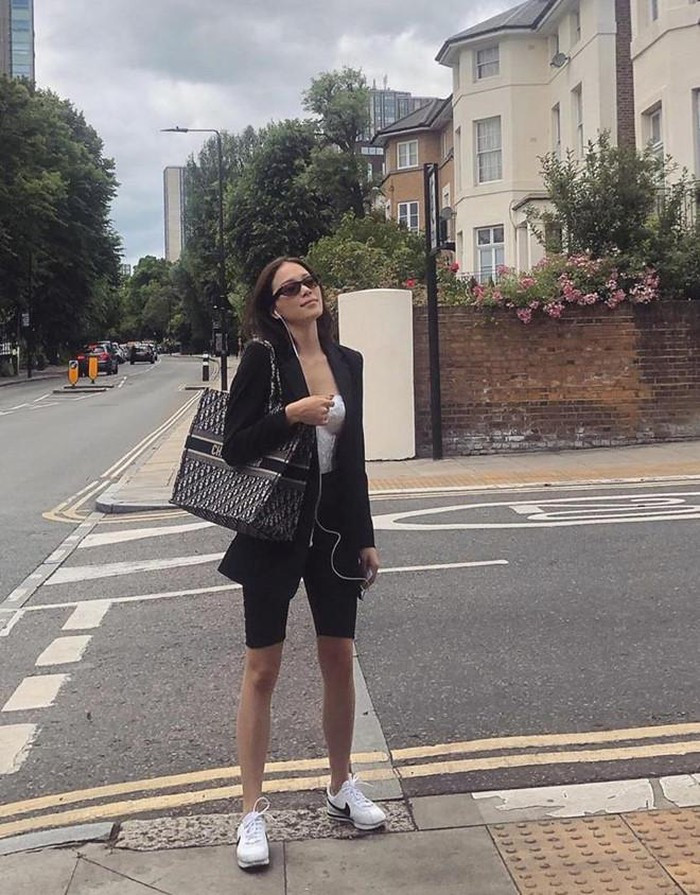 Bạn gái tin đồn của thiếu gia Phillip Nguyễn sang chảnh, xách túi hơn 2.600 USD ảnh 9 Bạn gái tin đồn của thiếu gia Phillip Nguyễn sang chảnh, xách túi hơn 2.600 USD ảnh 9