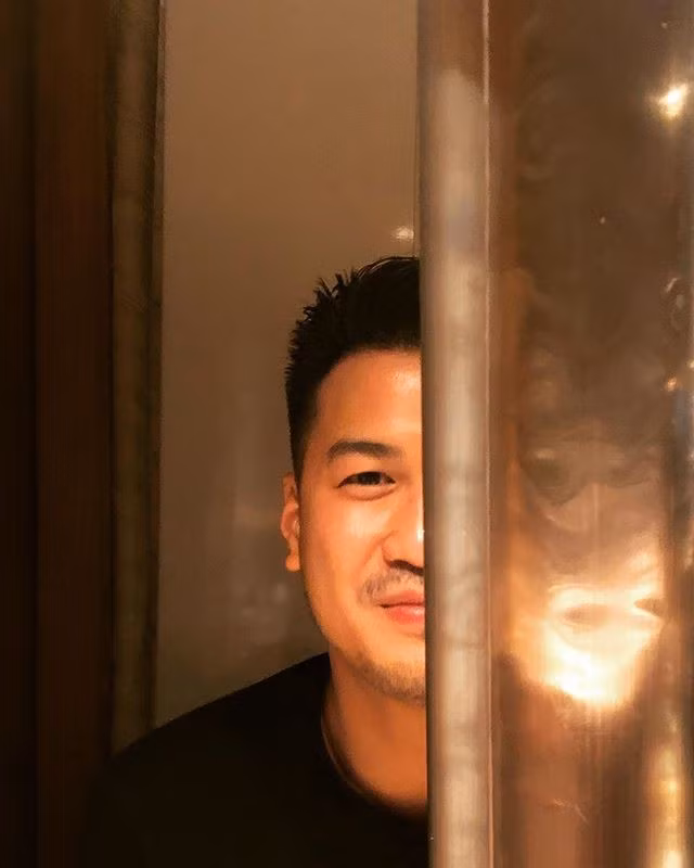 Sau khi công khai hẹn hò, em chồng Hà Tăng - Phillip Nguyễn và người mẫu Linh Rin giờ đã mạnh dạn thể hiện tình yêu-3