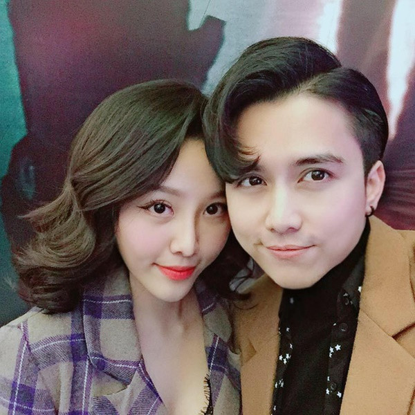 Vợ xinh như hot girl của Mạnh Quân phim “Về nhà đi con” ngoại truyện ảnh 4 Vợ xinh như hot girl của Mạnh Quân phim Về nhà đi con ngoại truyện-5