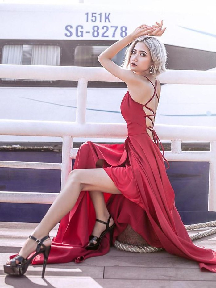 Cô bé đen nhẻm dậy thì cực chuẩn thành thiếu nữ xinh đẹp, vòng eo 54 cm gợi cảm ảnh 1 Cô bé đen nhẻm dậy thì cực chuẩn thành thiếu nữ xinh đẹp, vòng eo 54 cm gợi cảm ảnh 1