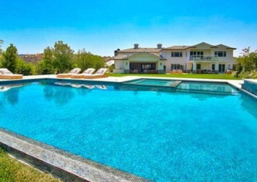 Lâu đài triệu đô cực sang chảnh của nữ tỷ phú trẻ nhất thế giới ảnh 5 Lâu đài triệu đô cực chảnh của cô nàng tỷ phú trẻ nhất thế giới