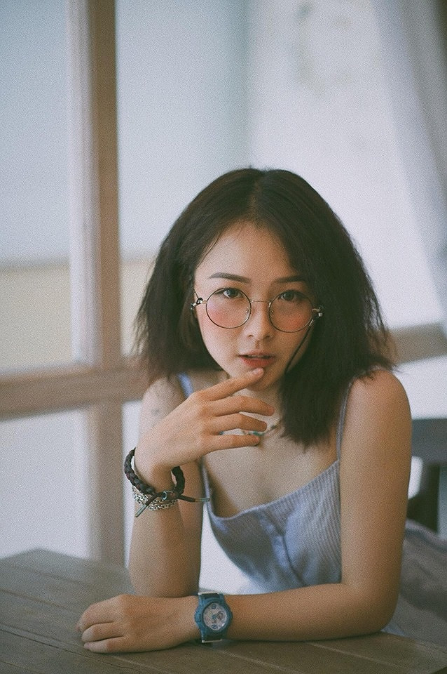 Hot girl cưỡng hôn đồng giới Dương trong 