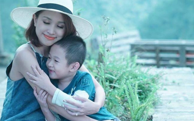 3 MC VTV duyên dáng xinh đẹp làm mẹ đơn thân, nuôi con một mình ảnh 4 Thanh Vân Hugo từng gặp nhiều rắc rối về sức khỏe