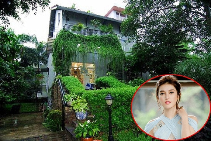 Tham nha cua cac Hoa hau, A hau sau khi dang quang hinh anh 4