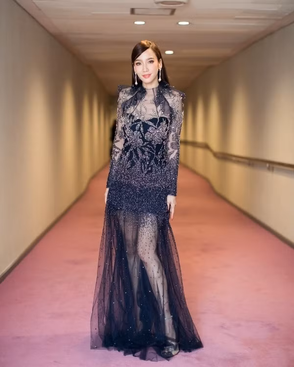 Ngoài mỹ nhân ""Chiếc lá bay"", đây là những người đẹp có gu thời trang chất ngất của Thái Lan ảnh 22 Ngoài mỹ nhân