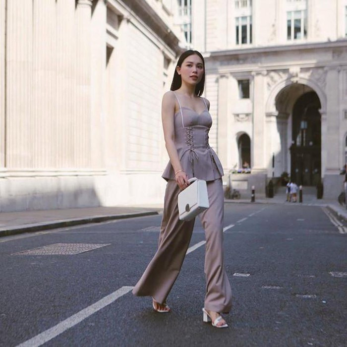 Bạn gái tin đồn của thiếu gia Phillip Nguyễn sang chảnh, xách túi hơn 2.600 USD ảnh 6 Bạn gái tin đồn của thiếu gia Phillip Nguyễn sang chảnh, xách túi hơn 2.600 USD ảnh 6