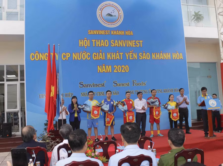 CTCP Nước giải khát Yến sào Khánh Hòa tổ chức Hội thao Sanvinest lần thứ I