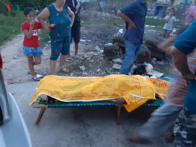 lat ghe tren vinh van phong, 3 nguoi tu vong hinh 1