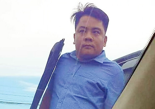 Giang "36" tại hiện trường bao vây các công an trong ôtô hôm 12/6. Ảnh:Thái Hà. Giang 36 được Lương gọi điện đến hỗ trợ xử lý nhóm trung tá Tú Anh. Ảnh: Thái Hà