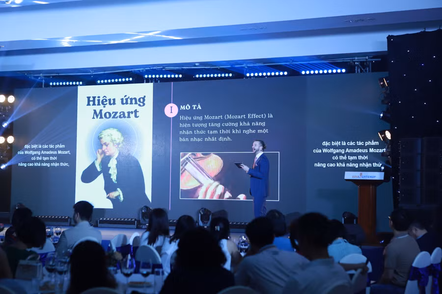 Chuyên gia Nicholas Gentile chia sẻ về các khía cạnh của âm nhạc trong đời sống con người.