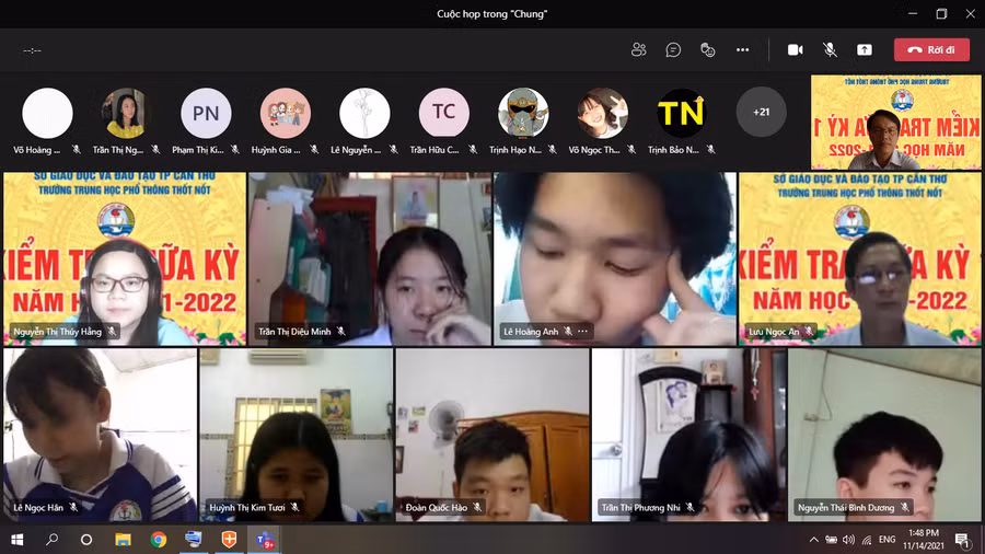 Hình ảnh kiểm tra đánh giá trực tuyến giữa kỳ I của Trường THPT Thốt Nốt, quận Thốt Nốt (TP Cần Thơ).