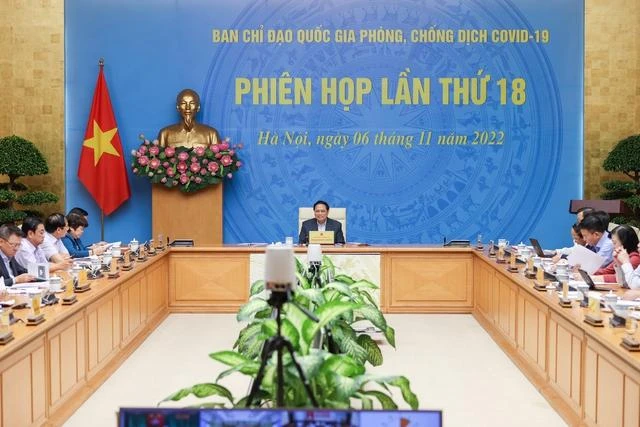 Tại phiên họp thứ 18 Ban Chỉ đạo Quốc gia phòng chống Covid-19, Thủ tướng Phạm Minh Chính yêu cầu giải quyết dứt điểm tình trạng thiếu thuốc, vật tư, trang thiết bị y tế - Ảnh: VGP/Nhật Bắc.