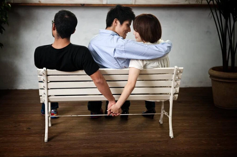 “Tự thú” của người vợ yêu chồng nhưng vẫn thích ngoại tình