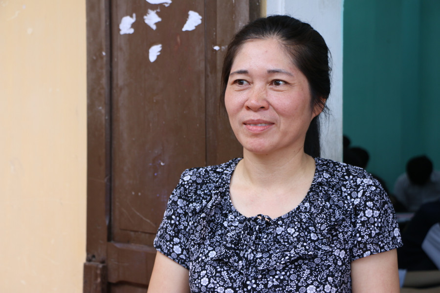 Cô Khương Thị Tám là giáo viên dạy Hóa học của Trường THPT Lương Thế Vinh (Vụ Bản, Nam Định).