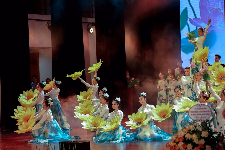 Đại hội thi đua yêu nước ngành giáo dục lần thứ VII: Động lực để "cháy" hết mình cho sự nghiệp trồng người ảnh 5