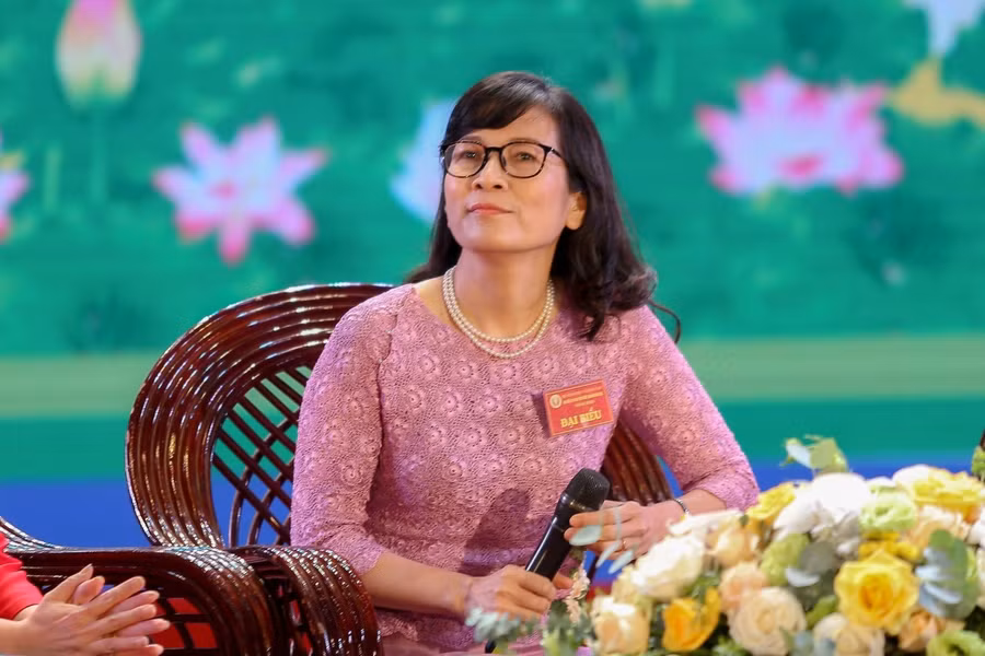 Tiến sĩ Nguyễn Thị Thu Anh - Hiệu trưởng Trường THCS và THPT Nguyễn Tất Thành (Trường Đại học Sư phạm Hà Nội)