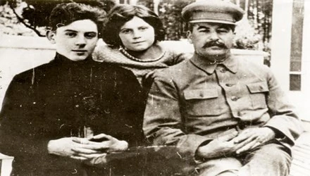 Chuyện ít biết về những người con của Stalin