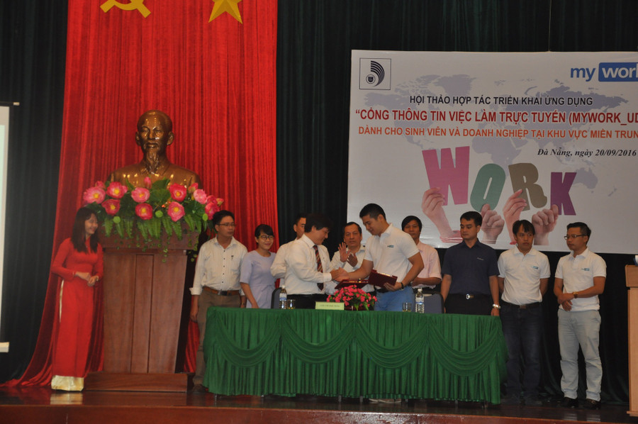 Ký kết hợp tác triển khai ứng dụng và ra mắt Cổng tin việc làm MyWork cho học sinh-sinh viên và doanh nghiệp tại ĐH Đà Nẵng và khu vực miền Trung.