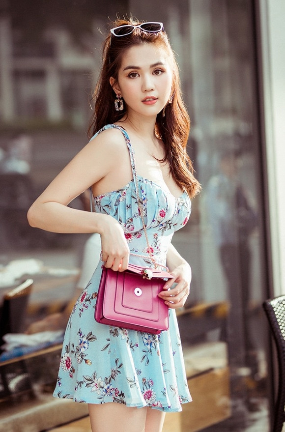 Ngọc Trinh xinh đẹp bất chấp với váy hoa giản dị 6 Nữ hoàng nội y,người mẫu ngọc trinh,ngọc trinh xinh đẹp bất chấp