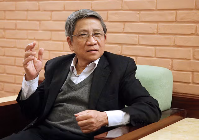 Giáo sư Nguyễn Minh Thuyết - Tổng chủ biên Chương trình giáo dục phổ thông mới.