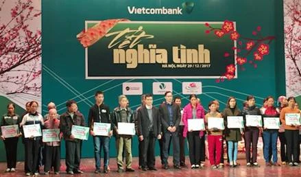 Tết nghĩa tình đến với 30 gia đình khó khăn ở Hà Nội